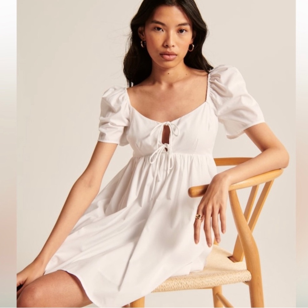 A&F Keyhole Babydoll mini dress